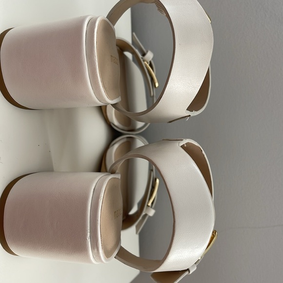 Madden Girl sandals - excellent condition, only worn one time to church - Picture 3 of 5